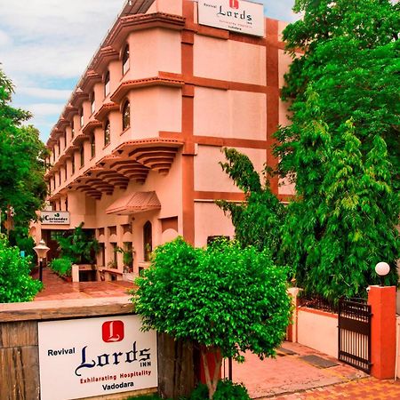 Lords Inn Vadodara Eksteriør billede